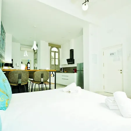 Ninesuites アパート *